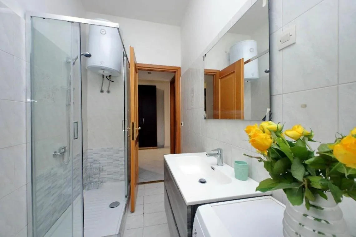 Charming Apartment Rom